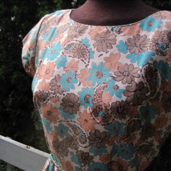 One of a kind Mid late 50's vintage Madmen dress - Picture 10 of 12